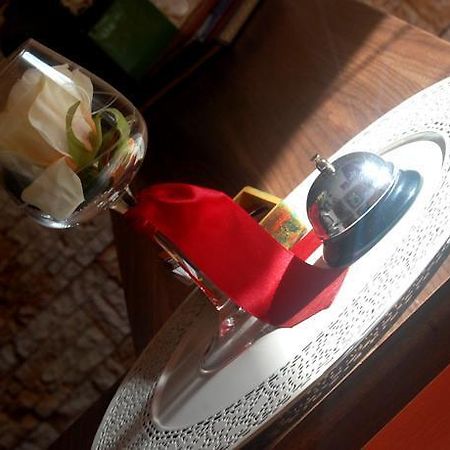 里昂纳尔多b&B住宅酒店 法尔科纳拉·玛里提马 客房 照片